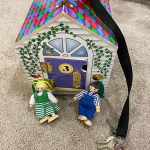 Melissa and Doug Doorbell House